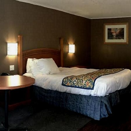 Americas Best Value Inn & Suites Jackson Kültér fotó